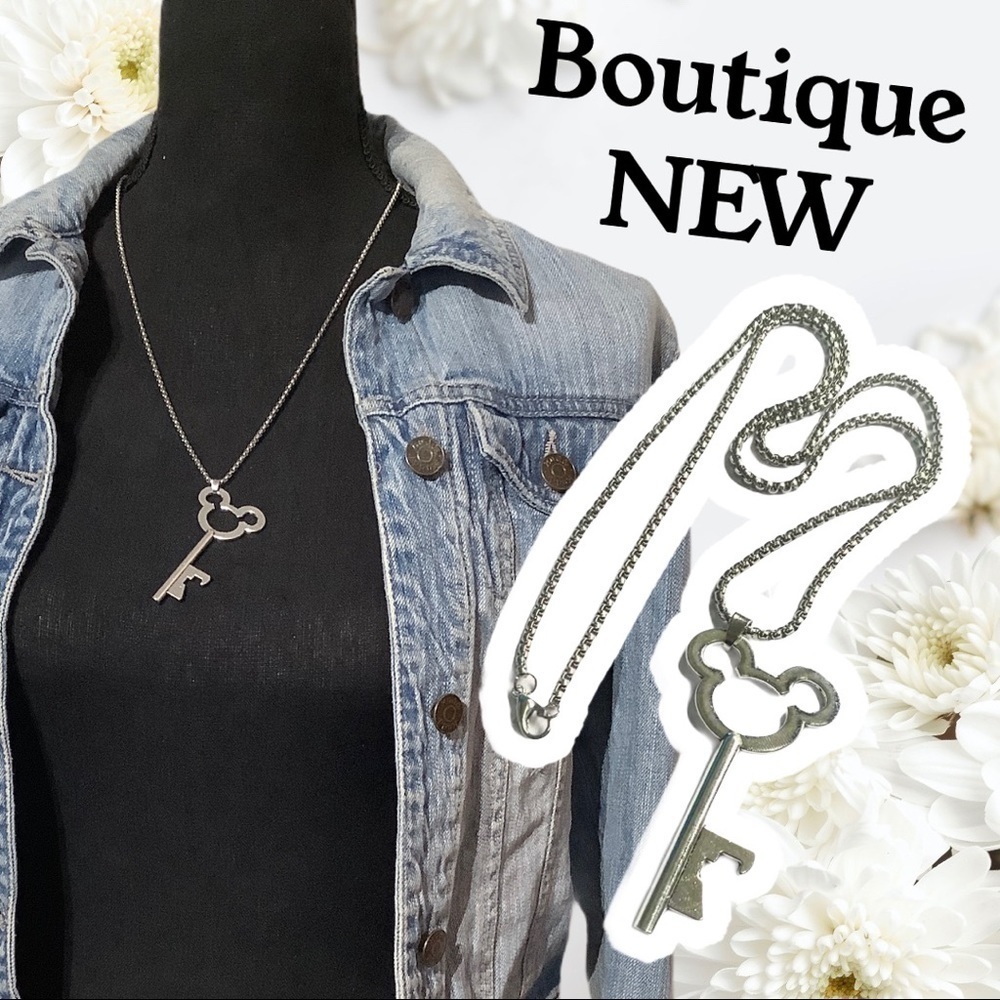 Boutique - unique rare Mickey Mouse KEY necklace - Picture 3 of 3